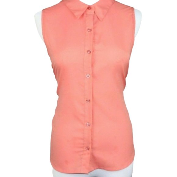 Sleeveless Lace Tank Top - Picture 3 of 6